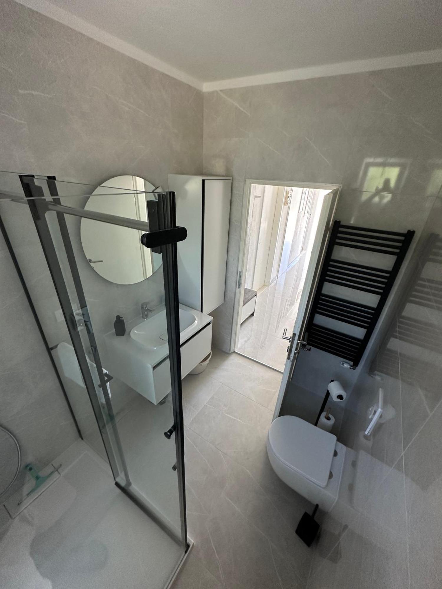 Apartman Antonio Baška Voda Exteriör bild